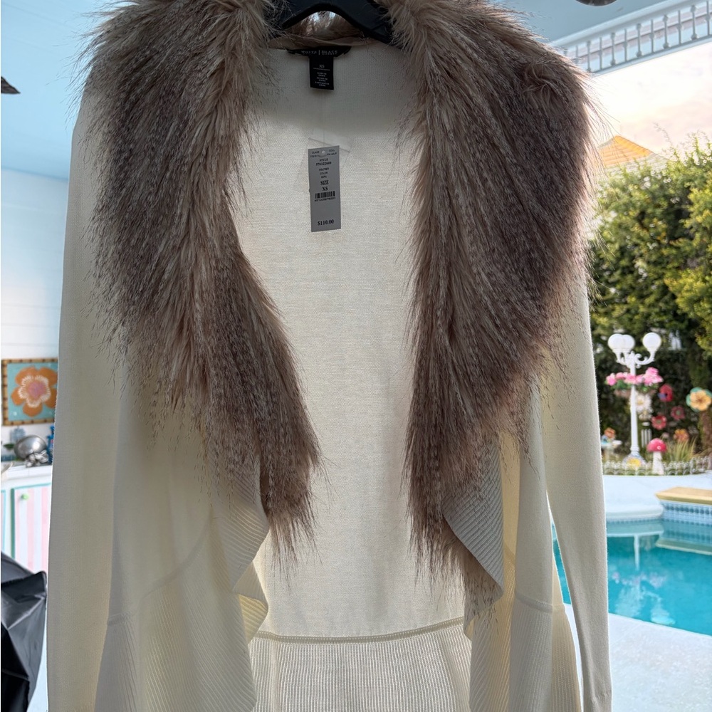 White House Black Market Cream Cardigan with Faux Fur Collar